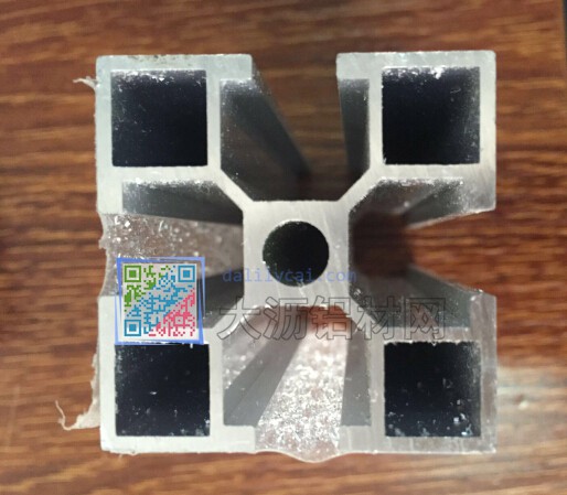1.5mm流水線(xiàn)鋁材