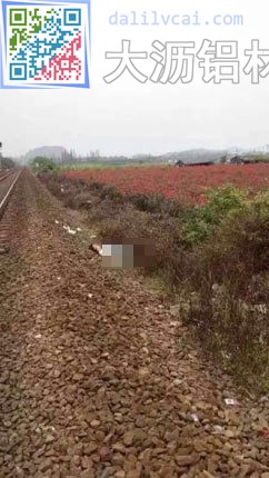 19歲少女在佛山獅山一景點自拍時被火車撞亡現(xiàn)場