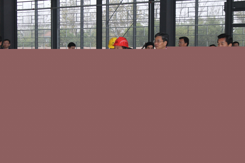 徐州市朱民市長蒞臨江蘇華昌鋁廠生產(chǎn)車間參觀