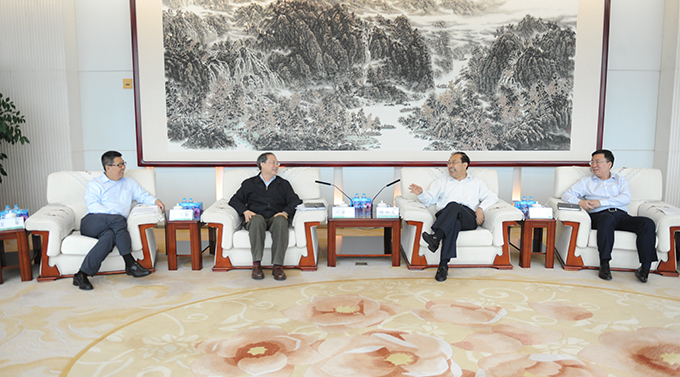 中鋁余德輝拜會(huì)中國人壽董事長楊明生現(xiàn)場(chǎng)