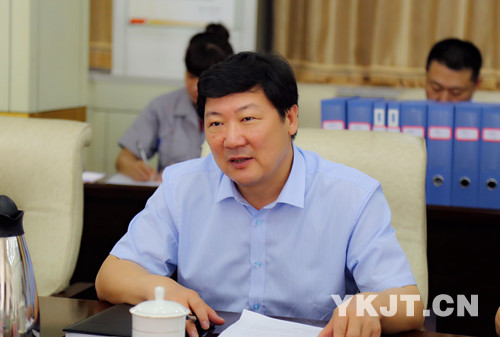 兗礦集團公司黨委常委、董事、工會主席顧士勝